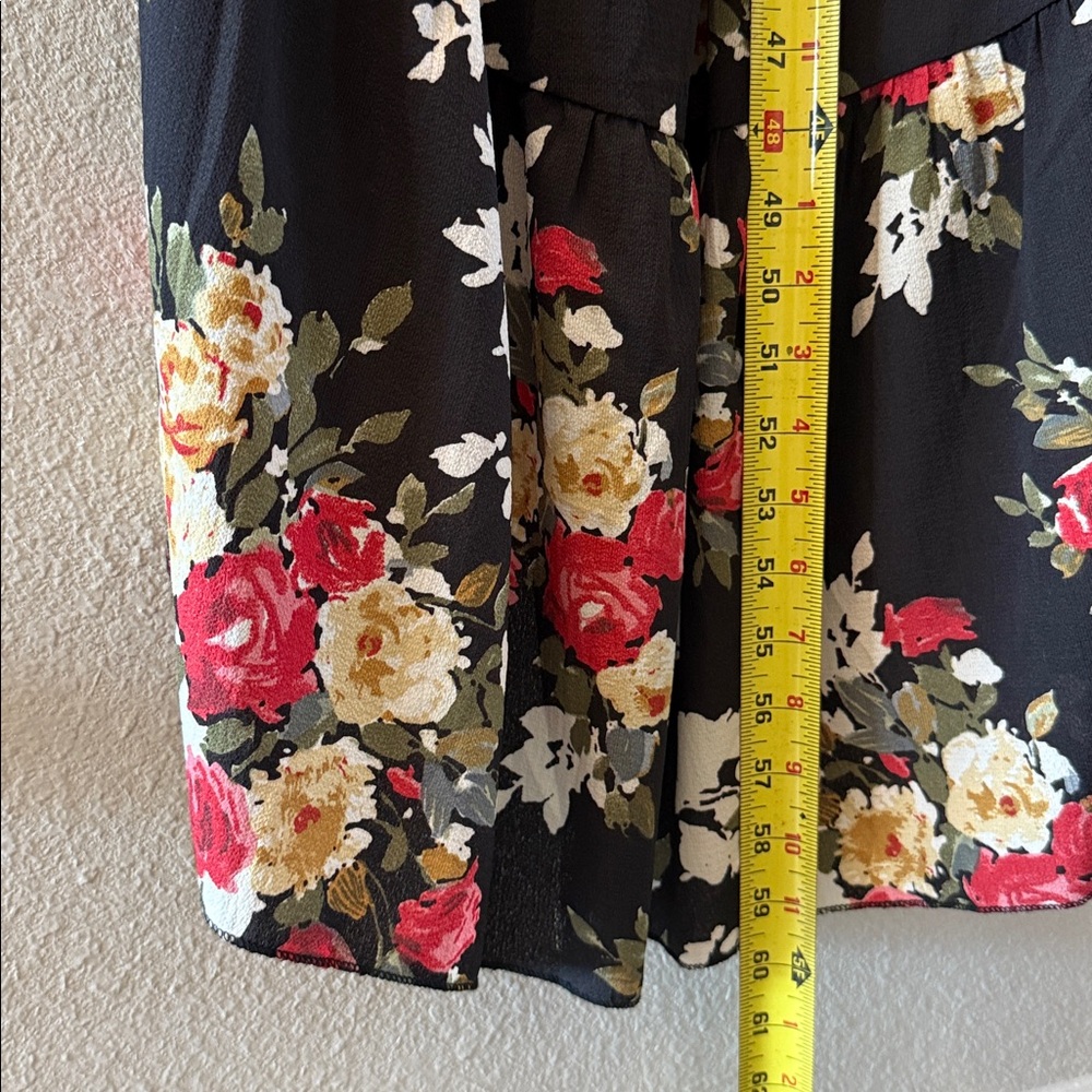 NWT Gorgeous Floral Black Maxi Dress Open Back Women Medium Lace Detail - Picture 17 of 17